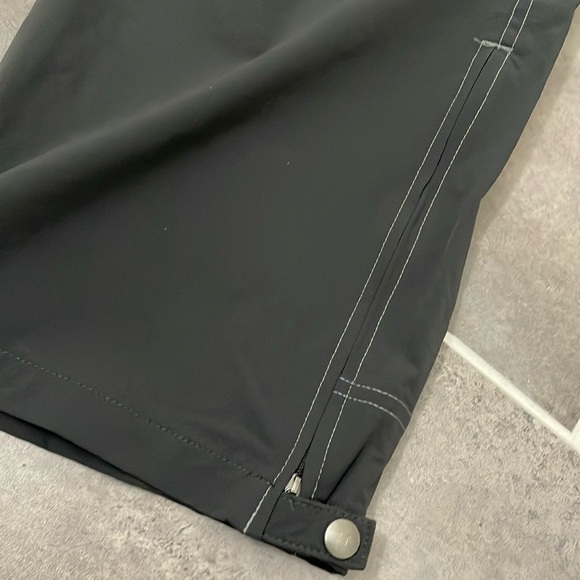 KUHL RENEGADE™‎ CARGO CONVERTIBLE size 40X30 - Picture 6 of 11